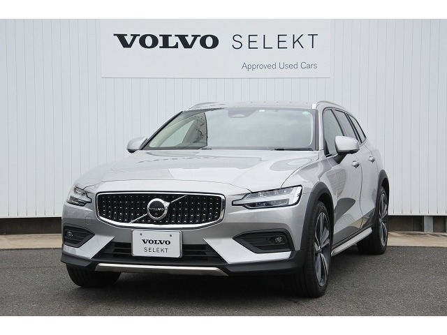 V60クロスカントリー アルティメット B5 AWD 4WD 