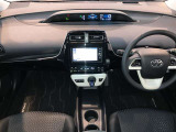 プリウス 1.8 S セーフティ プラス E-Four 4WD 