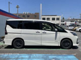 セレナ 1.2 e-POWER ハイウェイスター V 