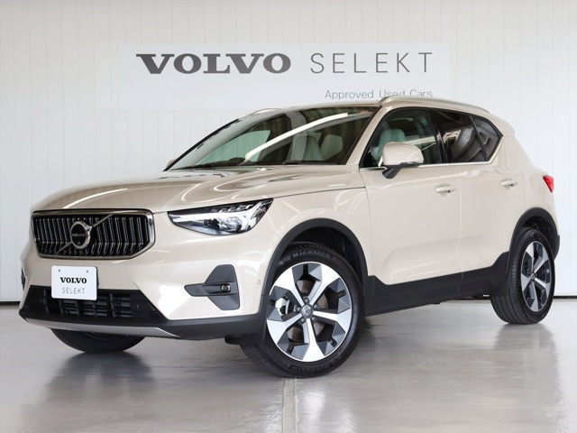 XC40 ウルトラ B4 AWD 4WD 