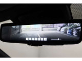 【デジタルインナーミラー】車両後方カメラの映像を映します。ヘッドレストや荷物などで視界を遮らずに後方を確認することができます。切替レバーを操作して通常のミラーモードに変更ができます。
