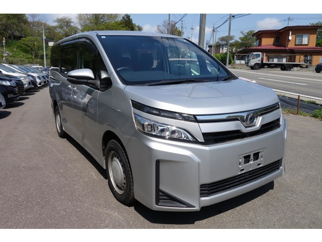 ヴォクシー 2.0 X ウェルキャブ スロープタイプII サードシート無 4WD 