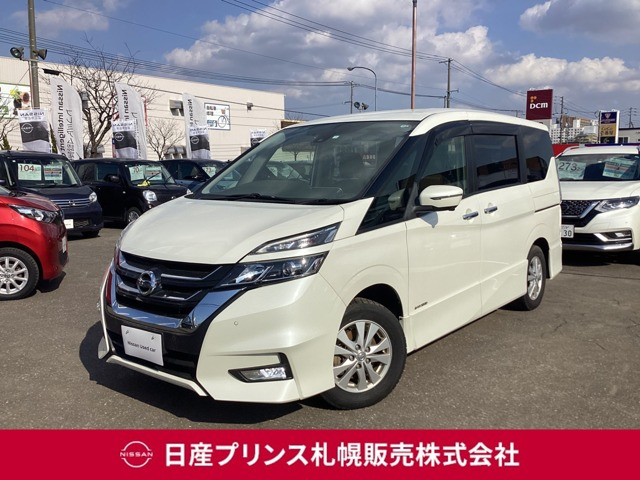 セレナ 2.0 ハイウェイスター VセレクションII 4WD 