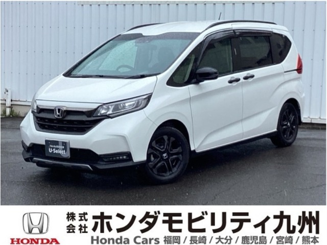 フリード+ 1.5 クロスター ブラックスタイル 