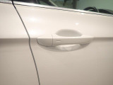 ”Keyless Access”によって、ドアハンドルに手をかけるだけでドアロックが解除できます!
