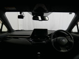見通しのよいすっきりとした視界で、誰でも運転しやすいです。運転のしやすさは疲れにくさにも繋がりますよ♪