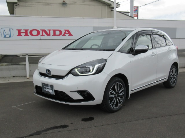 フィット  1.5 e:HEV リュクス 4WD