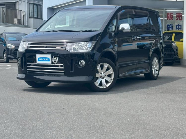 デリカD:5 2.2 D プレミアム 4WD 