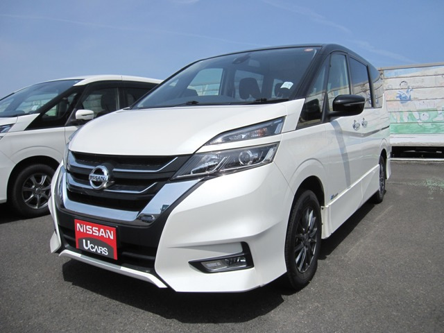 セレナ 2.0 ハイウェイスター 4WD 