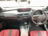 UX 250h Fスポーツ 4WD 修復歴無し