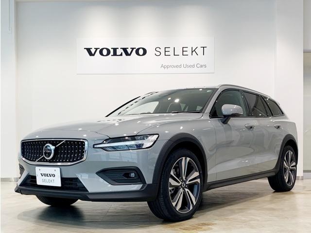V60クロスカントリー アルティメット B5 AWD 4WD 