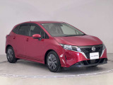 【車両状態証明書】査定協会公認のプロの検査員が公平かつ確かな基準で検査を実施。車両評価をもとに、安心しておクルマをお選びいただけます。