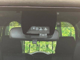 【トヨタセーフティセンス】走行中に前方の車両等を認識し、衝突しそうな時は警報とブレーキで衝突回避と被害軽減をアシスト。より安全にドライブをお楽しみいただけます。