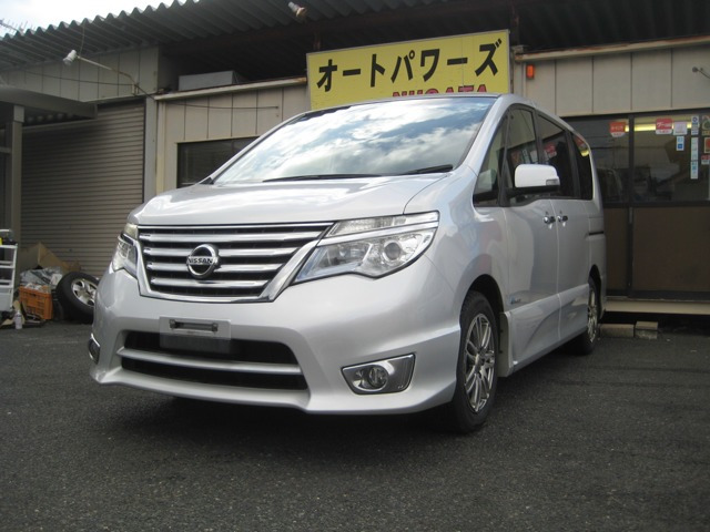 セレナ 2.0 ハイウェイスター S-HYBRID 