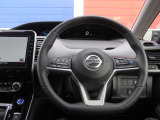 セレナ 1.2 e-POWER ハイウェイスター V アーバンクロム 