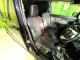 運転席シート廻りは使用感も少なく、良好な状態となっています。丁寧に使われていたことがよくわかりますね。