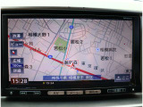 『1台』のお車に対して、3名体制で日々議論を重ね仕入れを行っております。