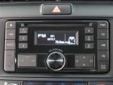CD再生、AMFMを搭載。車内に臨場感ある音楽空間を生み出します。