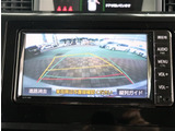 お車選びをお楽しみ頂けるよう、在庫車の展示スペースを十分に確保しております。