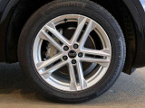 アルミホイール5ツインスポークスターデザイン8J x 19/235/55R19/ダイナミックサスペンション