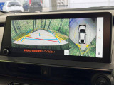 【パノラミックビューモニター】専用のカメラにより、上から見下ろしたような視点で360度クルマの周囲を確認することができます☆死角部分も確認しやすく、狭い場所での切り返しや駐車もスムーズに行えます。