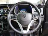 【車屋】として、長く車業界に従事した経験豊富なスタッフが多数在籍しております。