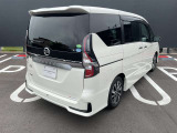 セレナ 2.0 ハイウェイスター V 