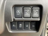 運転席まわりの画像です。