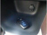 弊社でお車をご購入頂いたお客様は、一部車種を除いて【オイル交換永久無料】となっております。※詳細はスタッフまでお問合せ下さい。