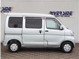 神奈川でお車を探すなら リバーサイド 。当店では在庫数800台展示中となります。残価設定型ゴジュッパローンをメインで販売しており月々のお支払いをお安く高年式車を乗りたい方へ是非ご検討ください。