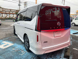 セレナ 2.0 ハイウェイスター V 