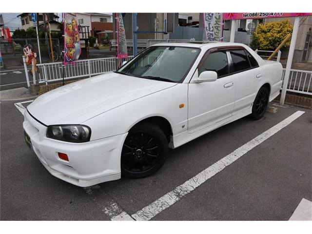 スカイライン 2.5 25GT FOUR 4WD S・Rスポイラー サンルーフ
