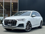 アウディ Q7
