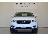 XC40 B4 AWD モメンタム 4WD 