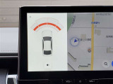 コーナーセンサー装備、バンパーについたセンサーに対象物が近づくと音と光で教えてくれます。