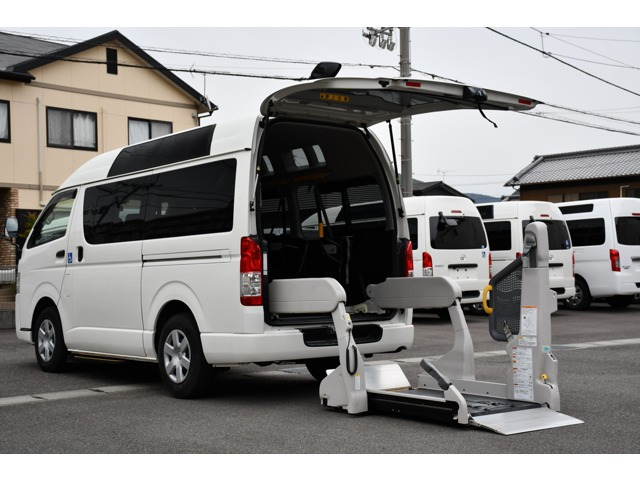 ハイエースバン 2.0 ウェルキャブ Bタイプ ロング ルーフサイドウインドゥ付 