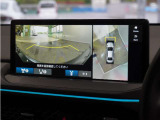 ◆全周囲カメラシステム◆運転席から見えにくい後方などをナビ画面で確認でき運転を支援するシステムです!