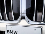 【キドニーグリル】BMWは約90年もの間、ほぼ全ての車両にひと目でBMWだと分かるこの特徴的なフロントグリルが備えられ、デザイン・アイコンとして親しまれてきました。