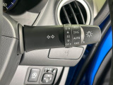 【オートライト】周りの明るさに応じて自動でヘッドライトの点灯・消灯ができる機能です!ライトの付け忘れ・消し忘れなどが無くなり、雨の日や夕方の走行も安心!トンネル通過時も便利ですね♪