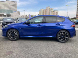 【XDrive】強大なパワーをXdriveシステムが瞬時に理想的な可変配分を行い、かつてない安心・快適・スポーティな走りを約束します。走行状況に応じてトルク配分を最適化してくれる優れものです!