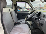 【ご質問大歓迎!】現車を前にして、スタッフがお車の状態をお話しします!何でも構いません、お気軽にお問い合わせくださいね♪