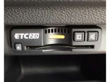 ETC2.0が標準装備です。高速道路の渋滞情報や静止画像提供などをナビとリンクして画面でお知らせします。また、高速道路の一時退出対象インターでは料金据え置きで一時退出もできます