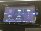 ナビゲーションはフルセグTV、Gathers純正メモリーナビを搭載しています。Bluetoothオーディオ機能がありますので、スマートフォンなどの音楽も再生できます。