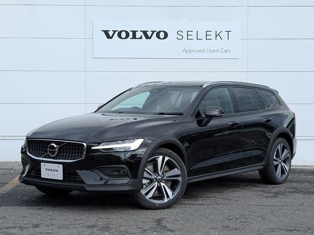 ボルボ V60クロスカントリー 