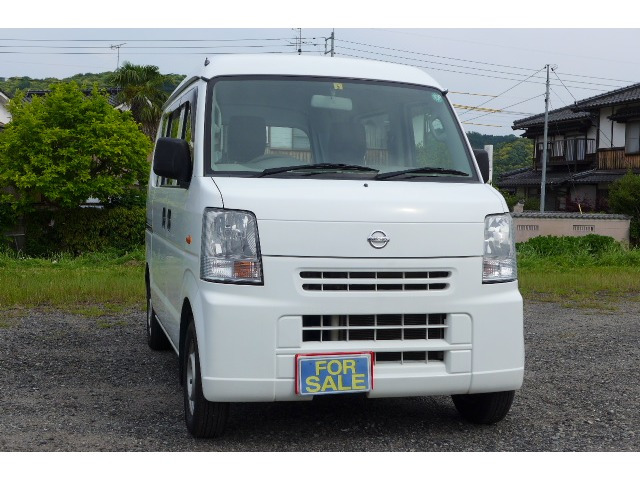 NV100クリッパー DX ハイルーフ 4WD 