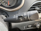 快適なショールームにて、お車選びのお手伝いから、ご購入後の整備待ちまで、ご対応致します。