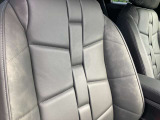 快適なショールームにて、お車選びのお手伝いから、ご購入後の整備待ちまで、ご対応致します。