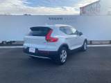 XC40 T4 AWD モメンタム 4WD 