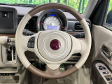 【純正革巻きステアリング】上質な革を使用することで、手にしっかり馴染みとても運転しやすいハンドルです♪