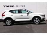 XC40 B4 AWD モメンタム 4WD 